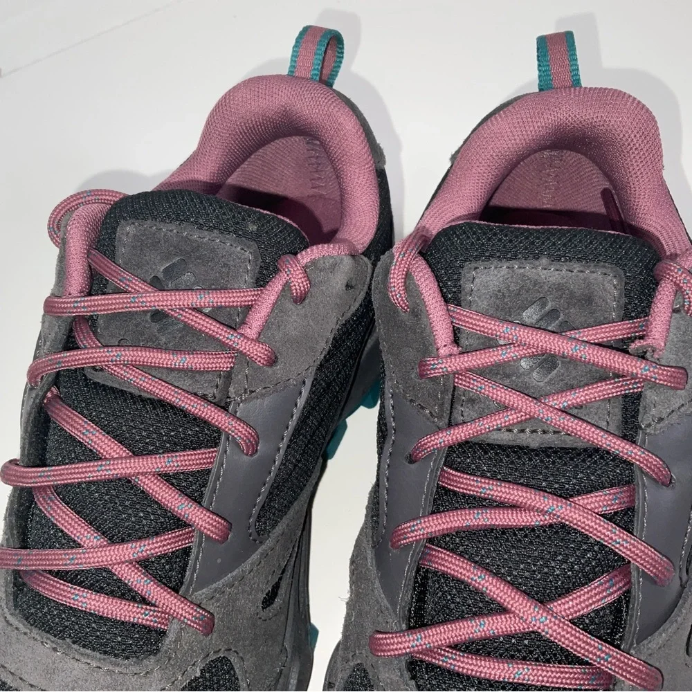 Women’s Columbia IVO Trail Waterproof Hiking Shoes Black & Mauve - Size‎ 5